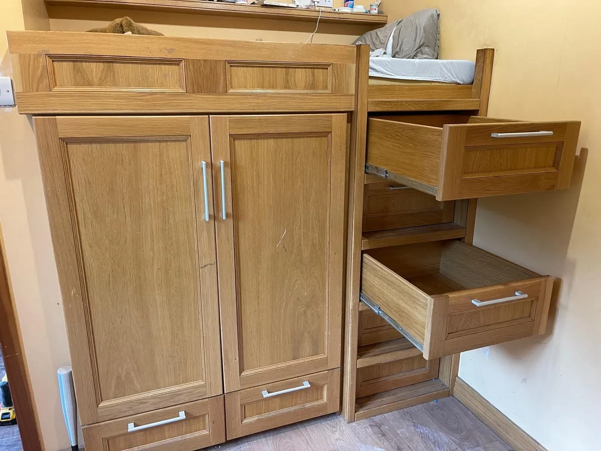 Oak bed and wardrobe - Image 2