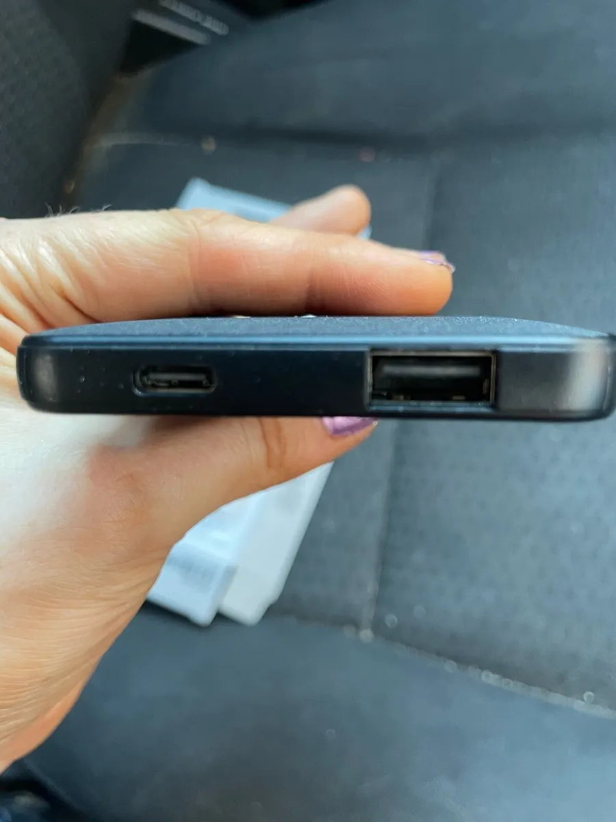 Power bank and 3 metre cable for sale - Image 2