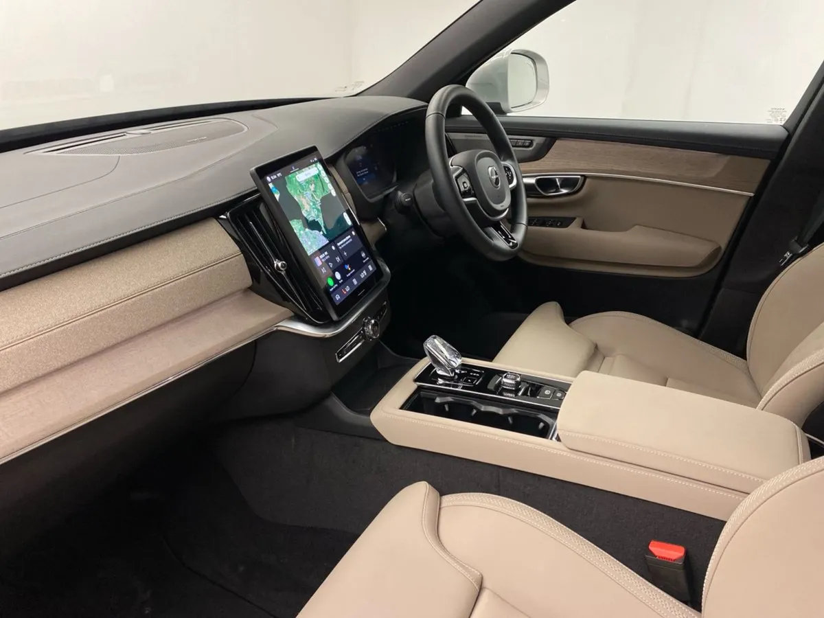 Volvo XC90 T8 Phev AWD Plus Bright - Image 3