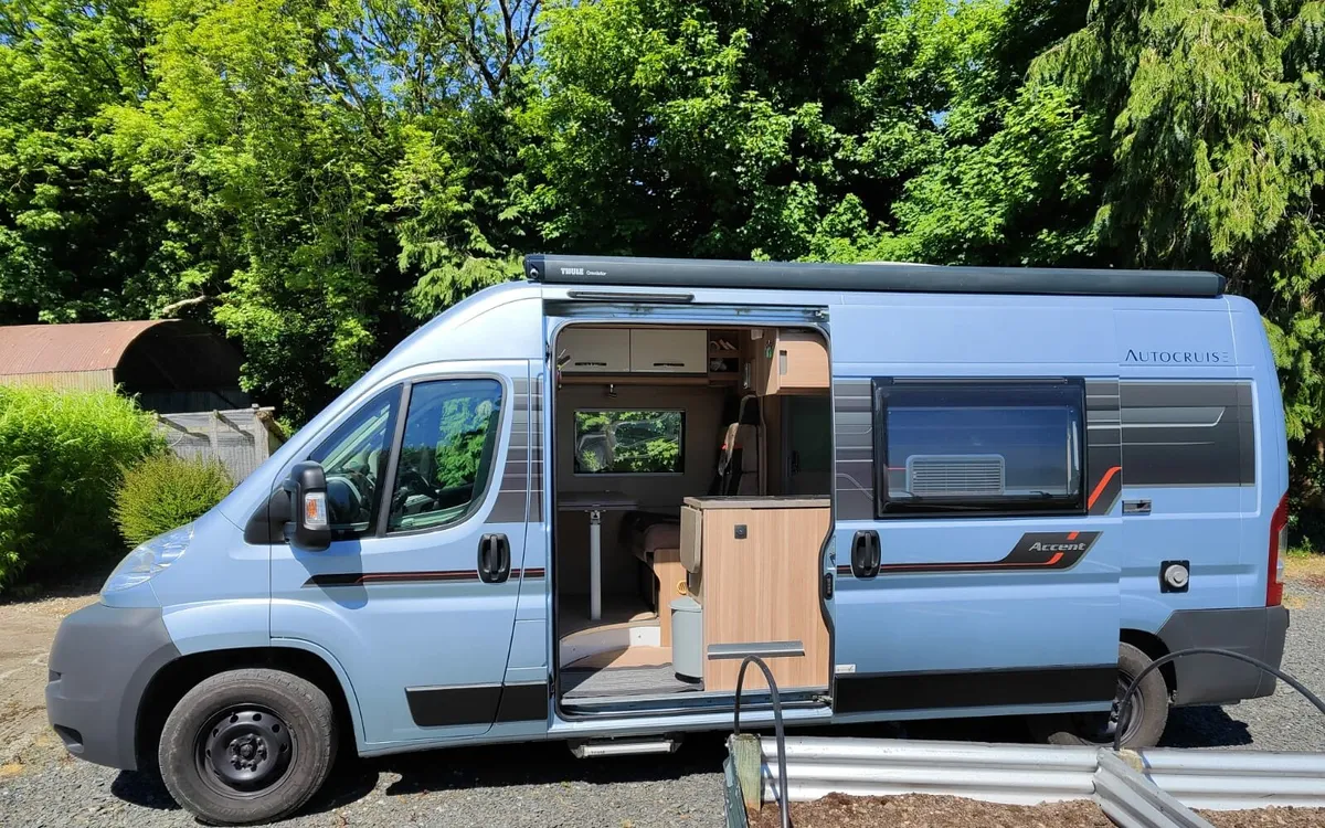 Motorhome - Image 4