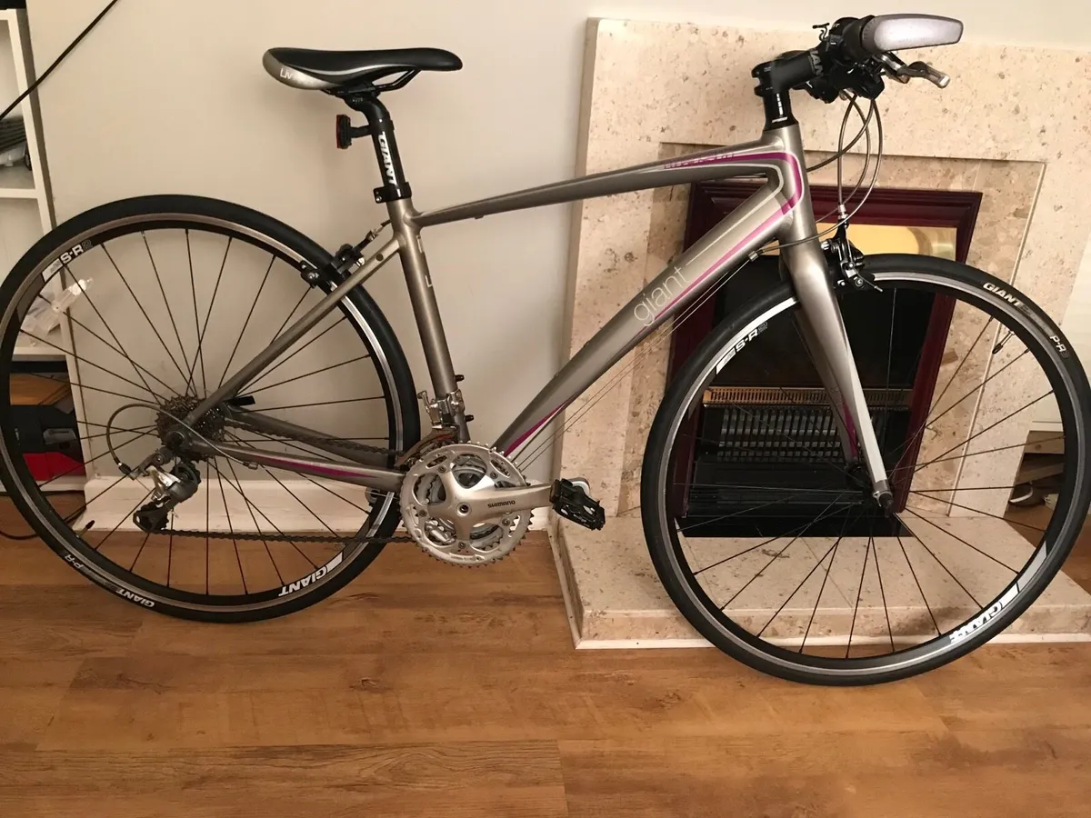 Giant Liv Dash Road Bike - Image 1