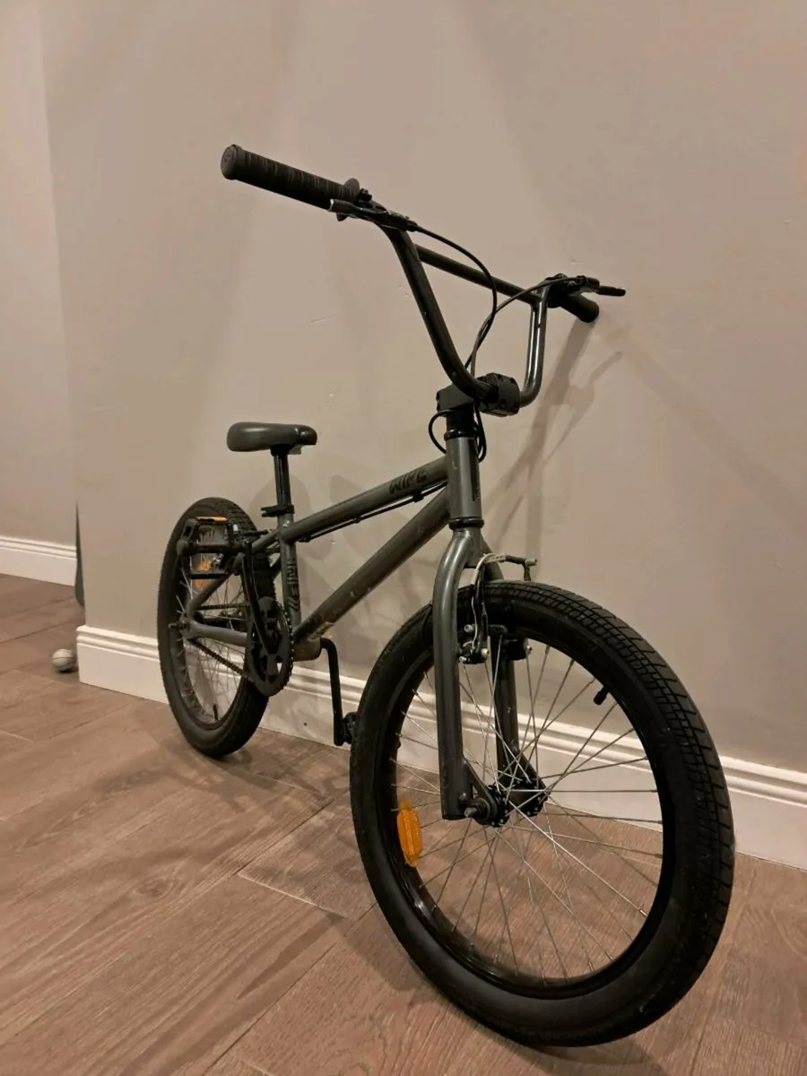 Bmx bike - Image 1