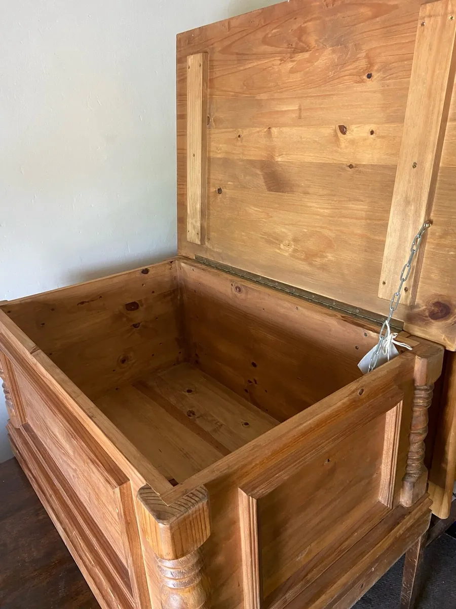 Wooden storage chest boxes large - Image 2