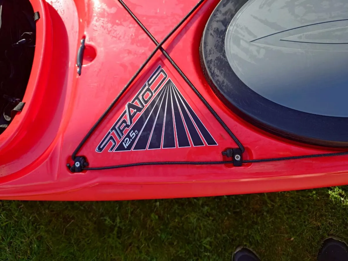 Dagger Stratos 12.5   Kayak - Image 3