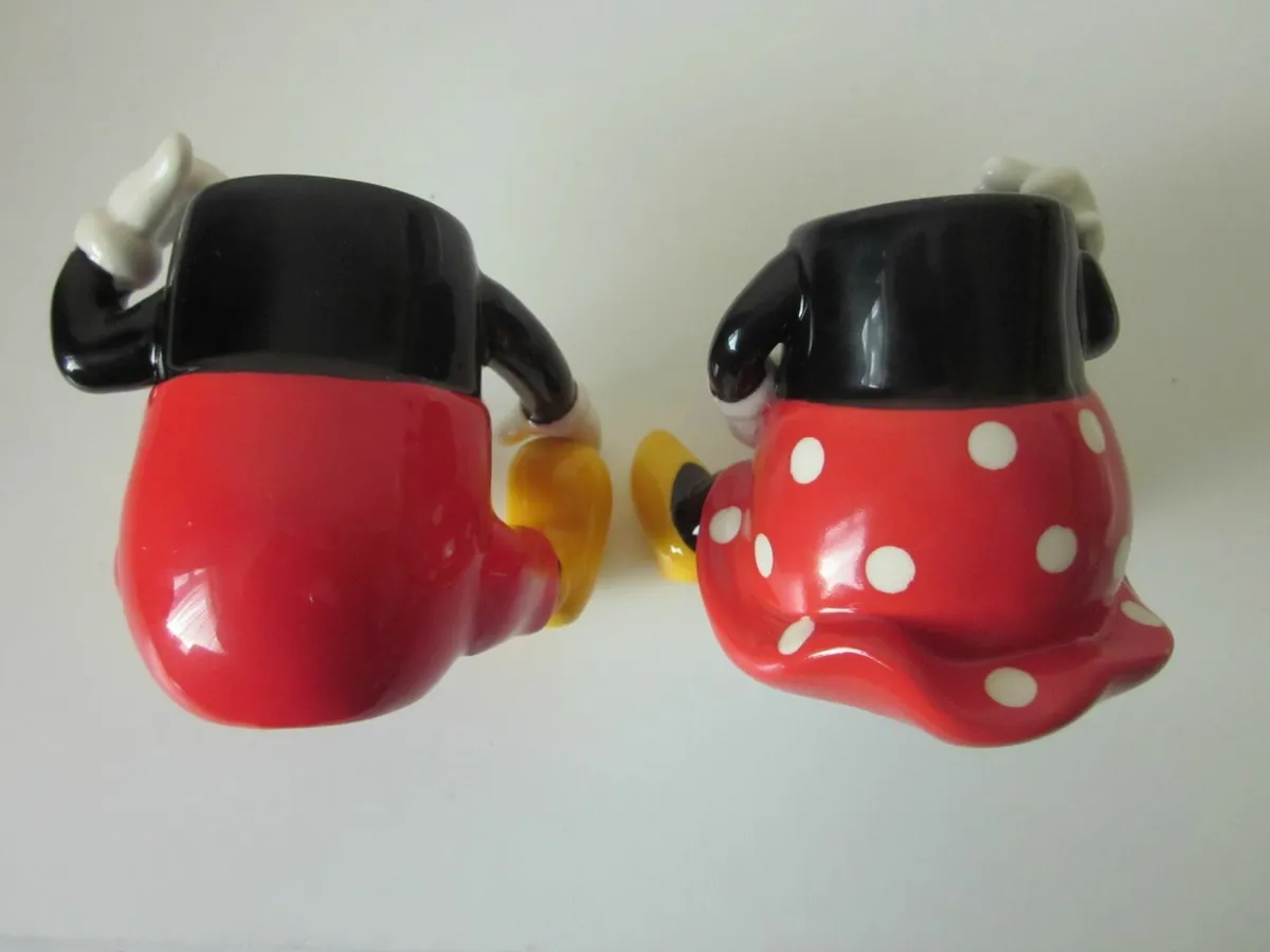 Disney Mickey/Minnie Egg Cup Set - Image 4