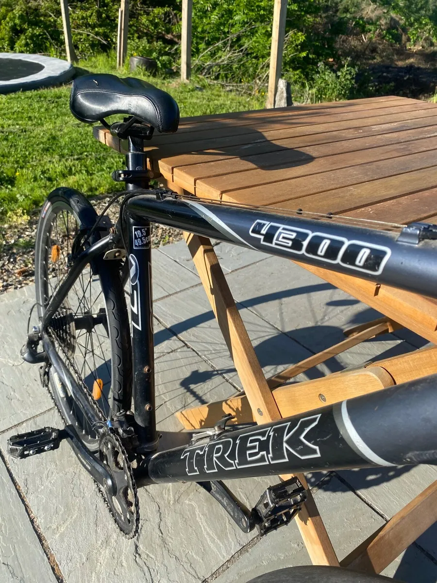 Trek 4300 Bicycle - Image 3