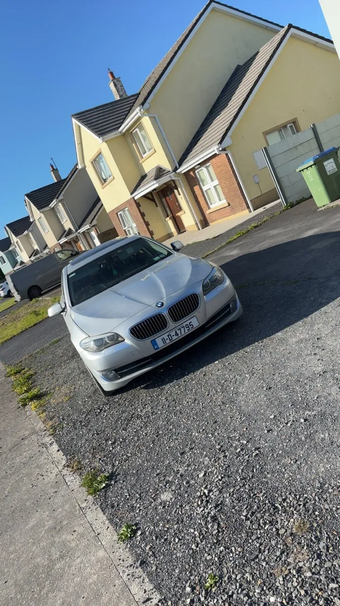BMW 520d sunroof - Image 2