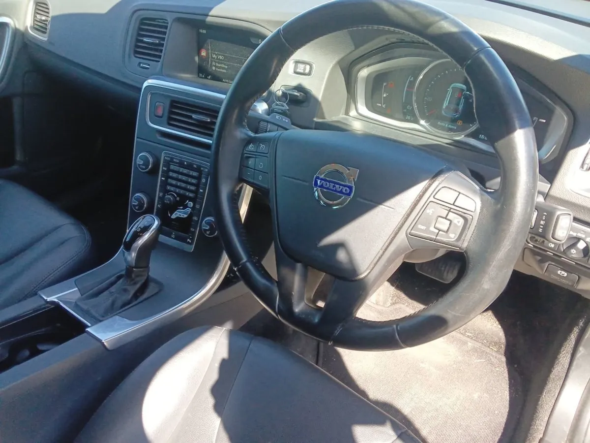 Volvo V60 2.0 D4 Business Edition 18 - Image 4