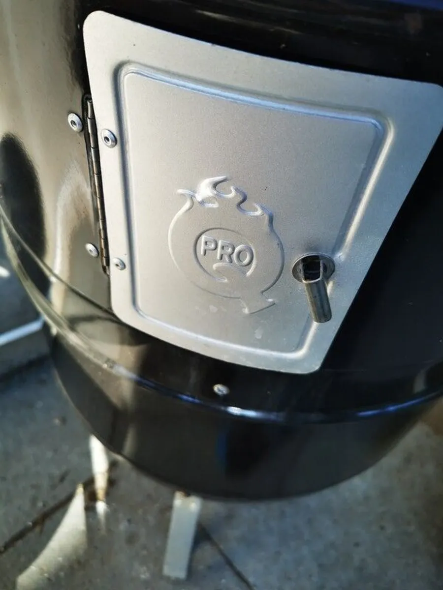 BBQ Smoker - Image 2