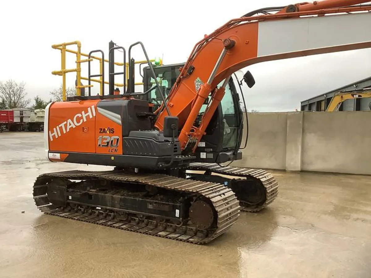 Groundworker demolition