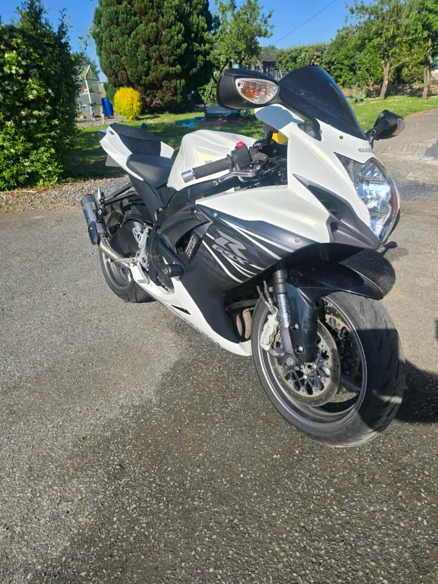 GSXR 600 Rare model - Image 2