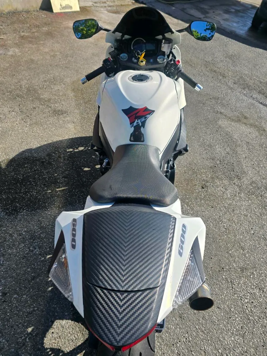 GSXR 600 Rare model - Image 4