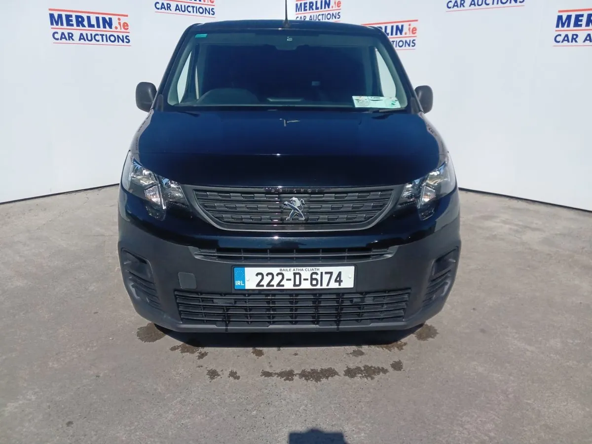 Peugeot Partner Active 1.5 Blue HDI 10 - Image 1