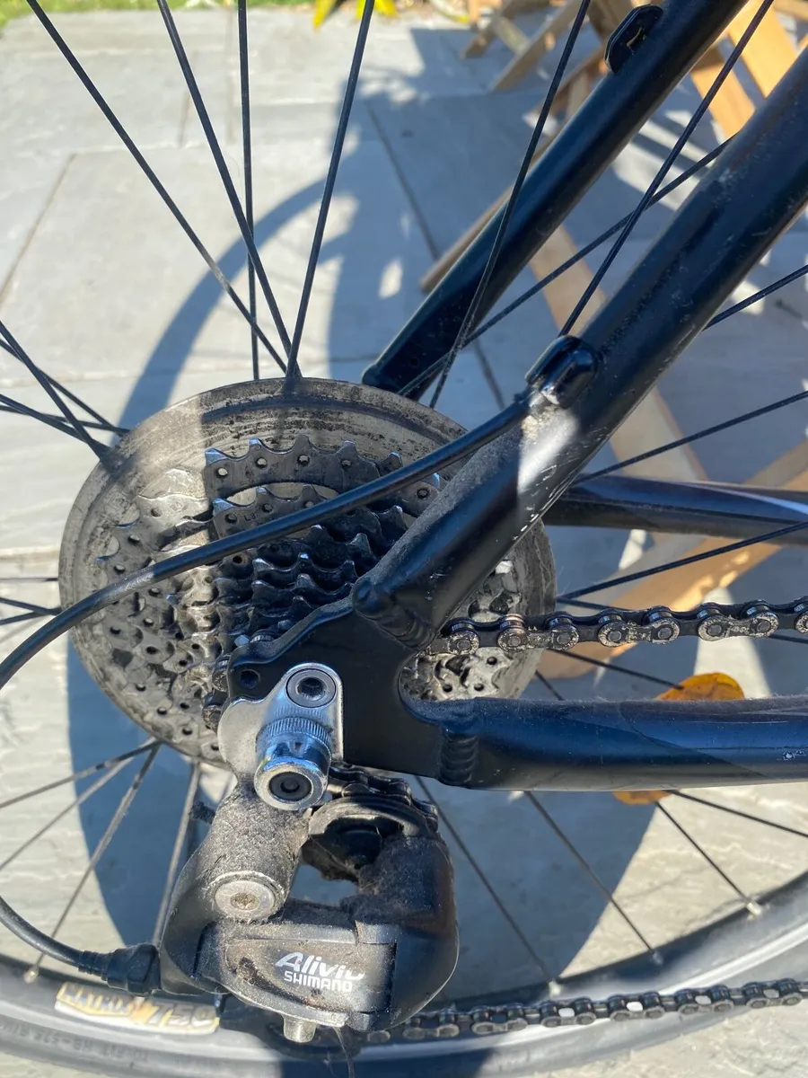 Trek 4300 Bicycle - Image 2