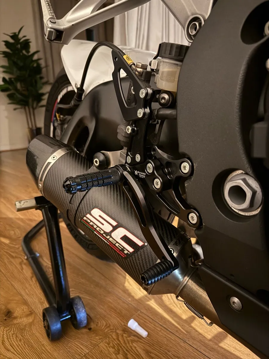 Honda CBR1000RR - Image 4