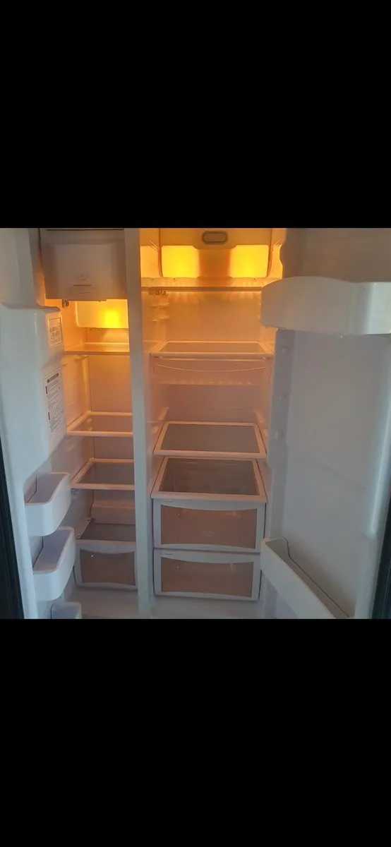 American fridge freezer - Image 1