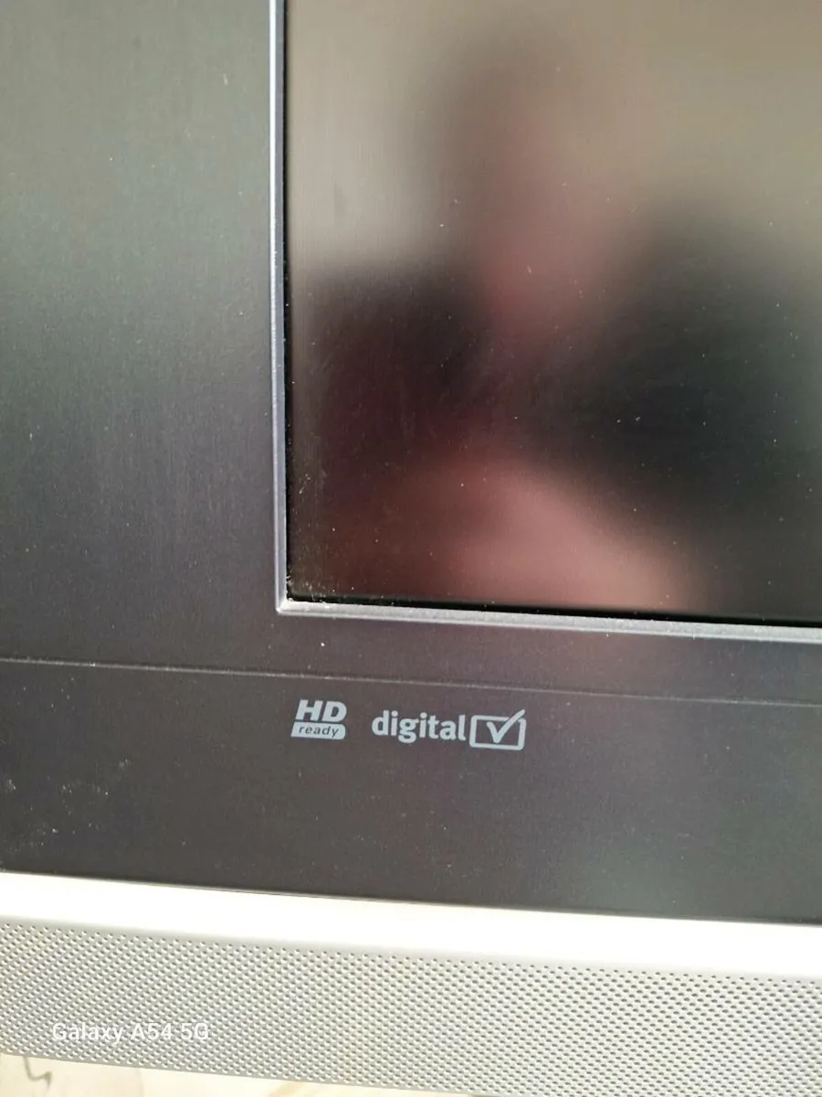 Bush 40" HD ready TV - Image 2