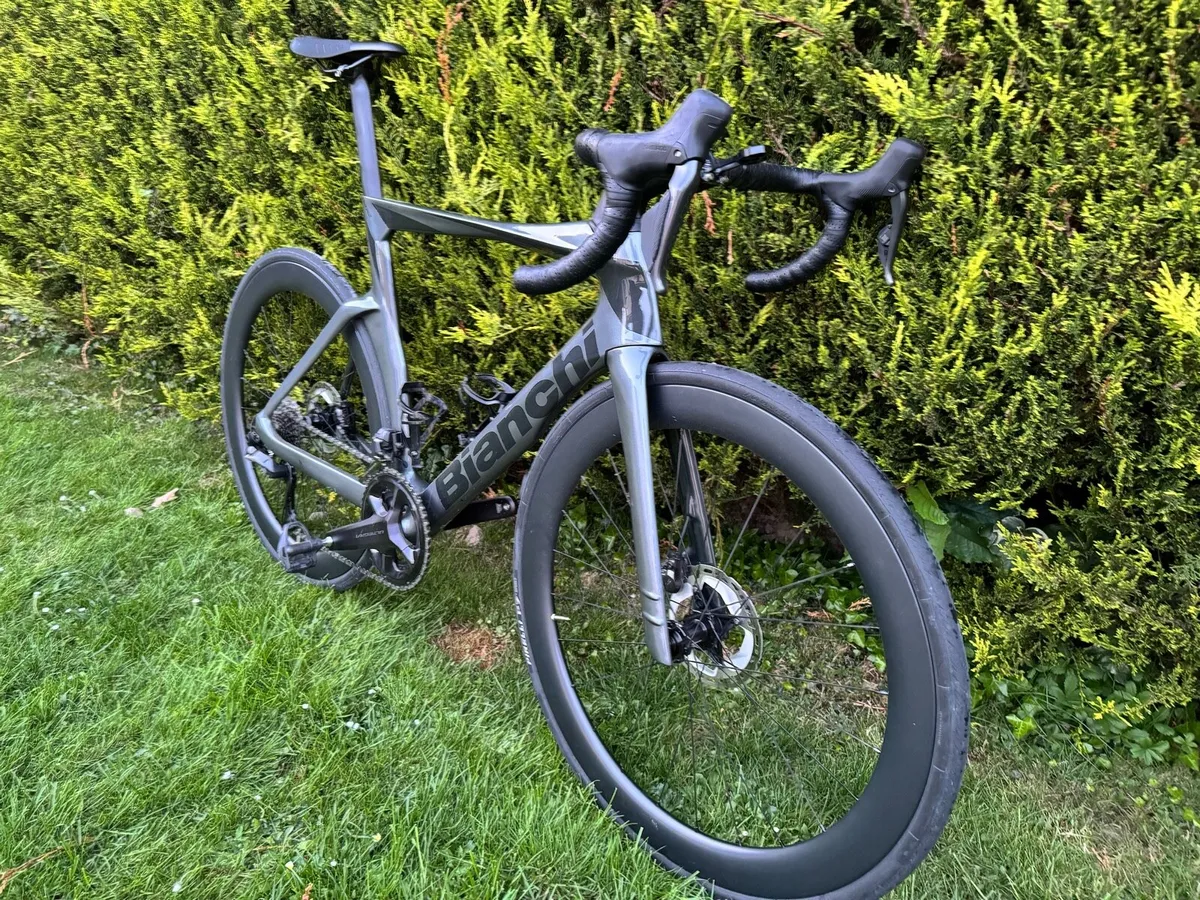 Bianchi Oltre Ultegra di2 - Image 2