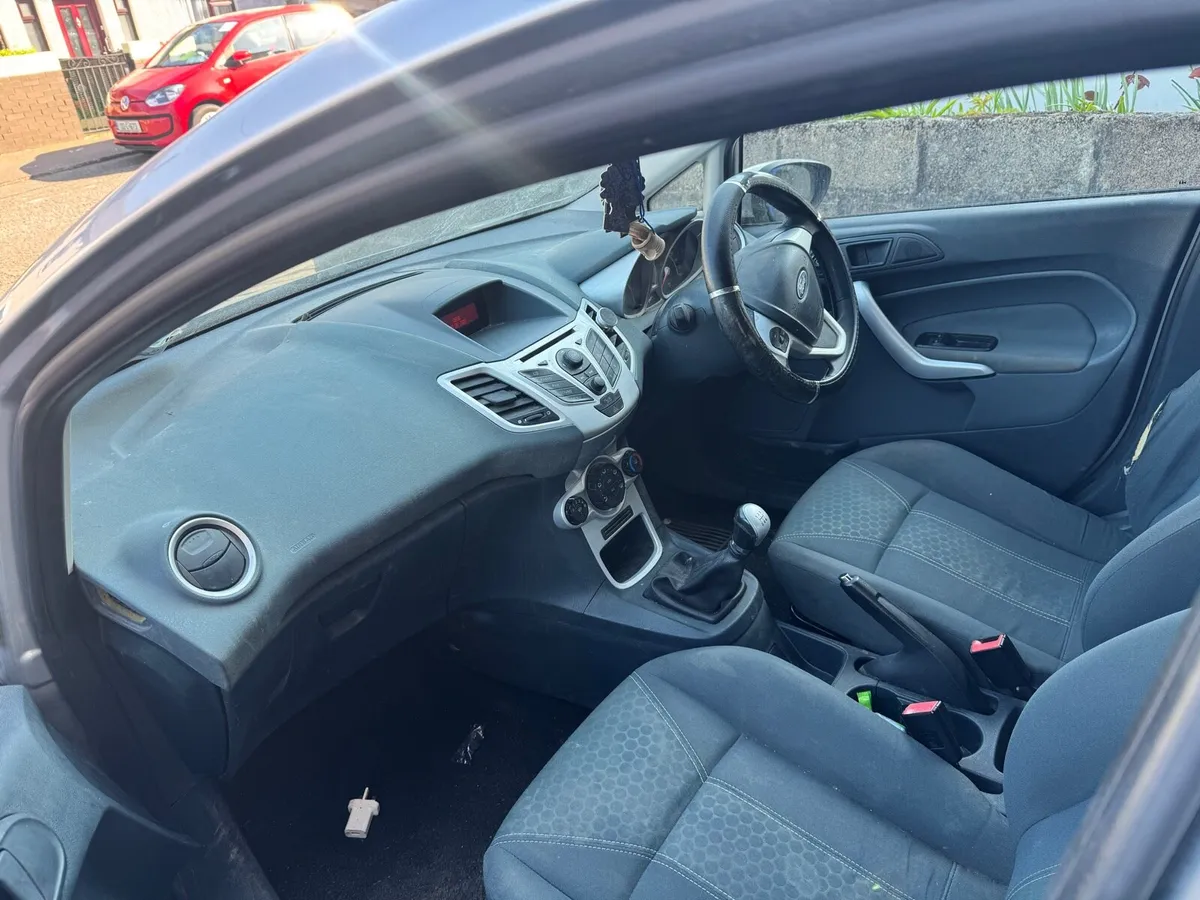 Ford Fiesta 2009 1.2 - Image 3