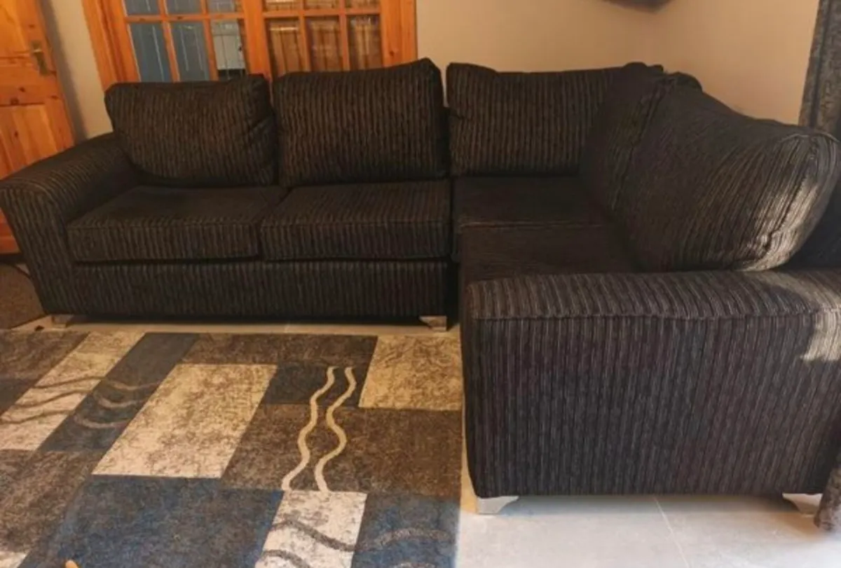 Corner suite of furniture - Image 4