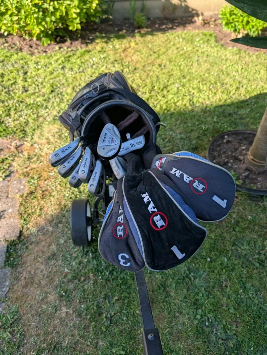 Golf clubs & bag & trolley - Image 3