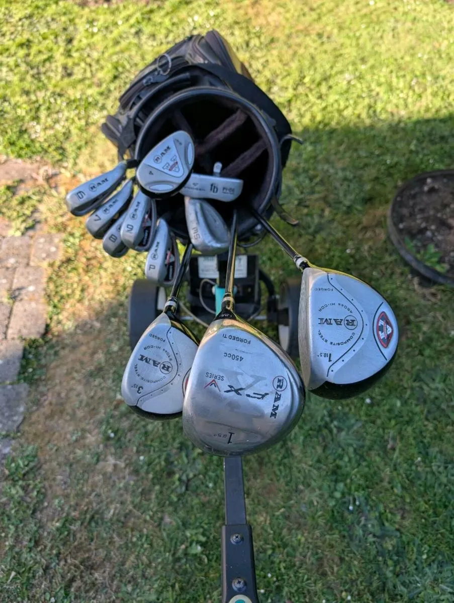 Golf clubs & bag & trolley - Image 4