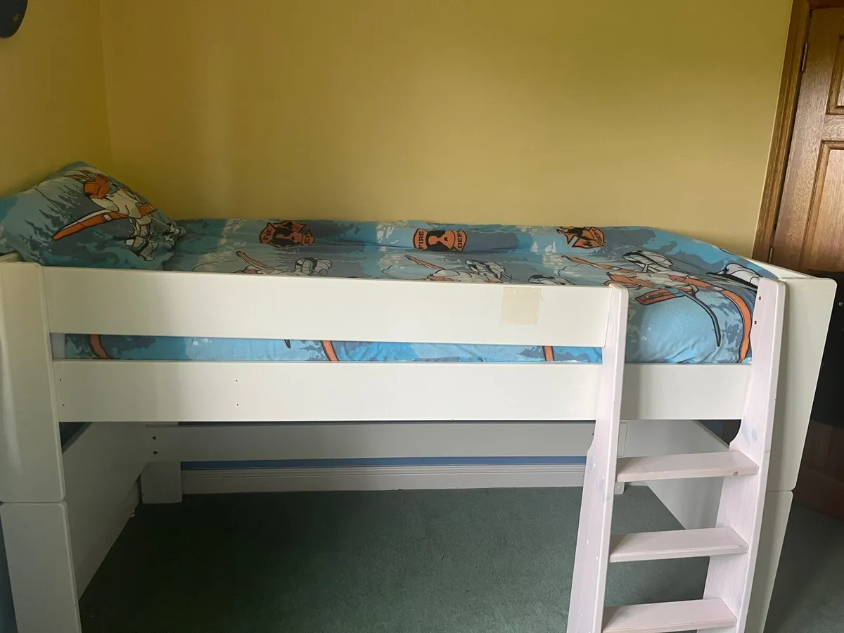 Loft bed - Image 2