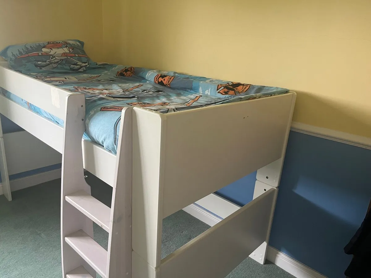 Loft bed - Image 1