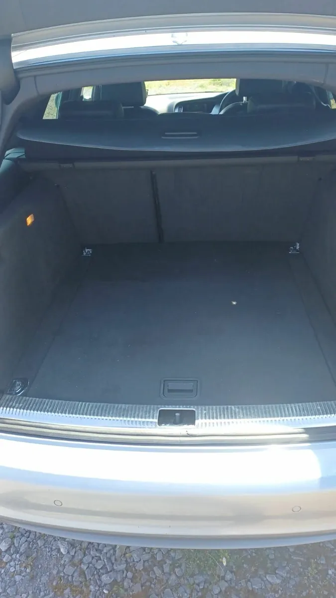 Audi A4 2011 - Image 2