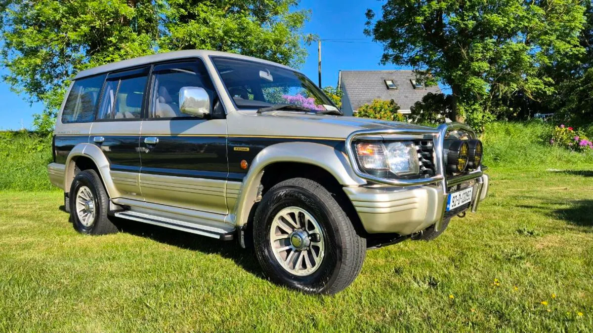 Mitsubishi Pajero V6 3000 Exceed - Image 1