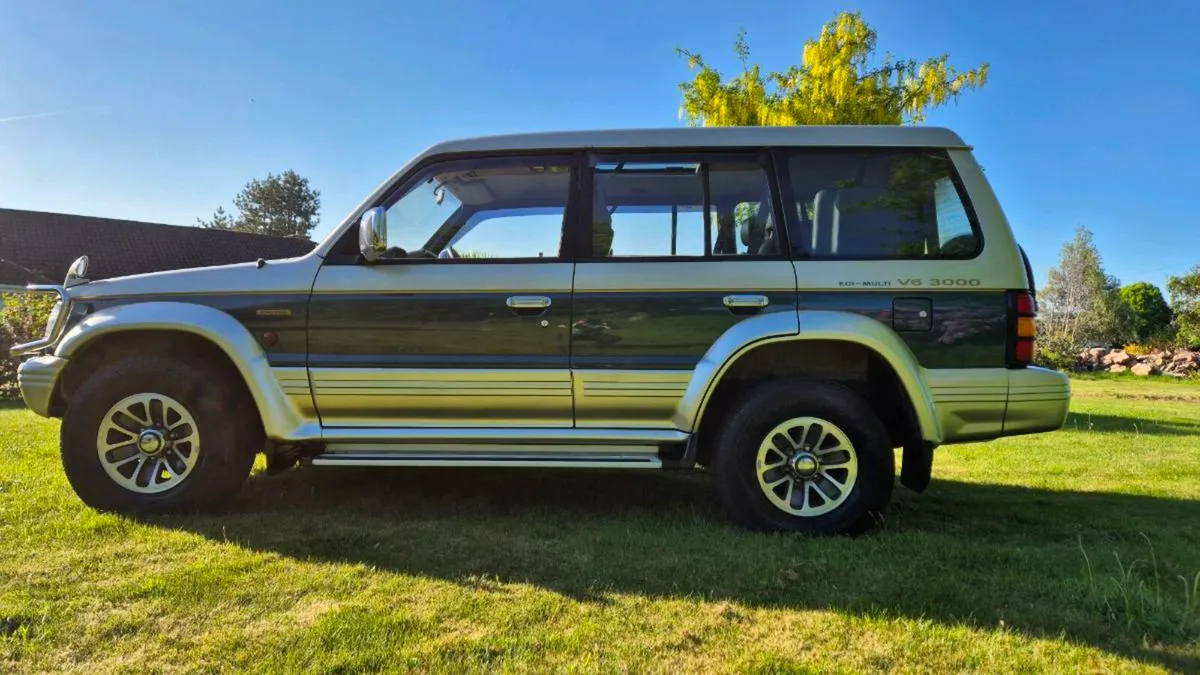 Mitsubishi Pajero V6 3000 Exceed - Image 3