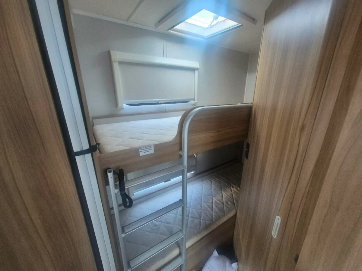 Elddis 576, 6 berth caravan - Image 4