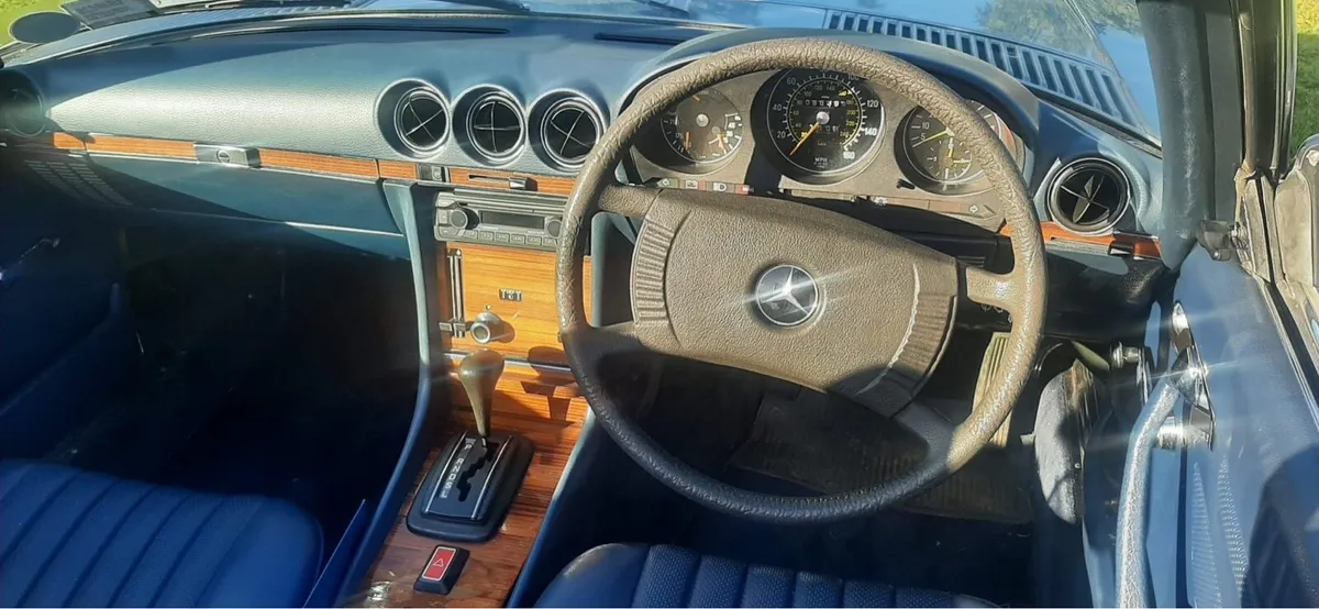 Mercedes 350 SL convertible, Auto, Power steering - Image 2
