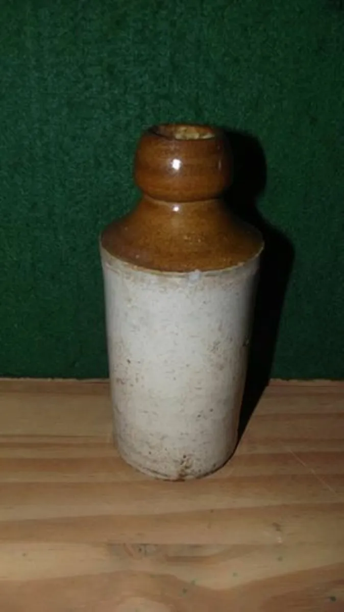 R White's Ginger Beer. - Image 3