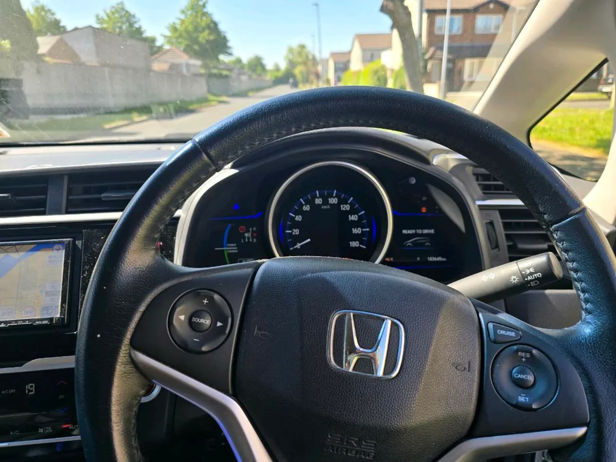 Honda Fit 2014 Hybrid Automatic| with NCT + Tax - Image 2
