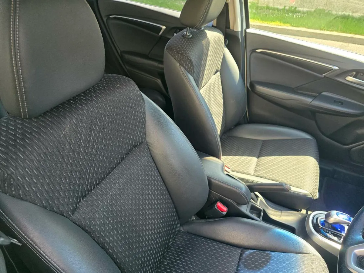 Honda Fit 2014 Hybrid Automatic| with NCT + Tax - Image 3