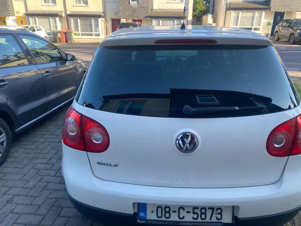 Car - Image 2