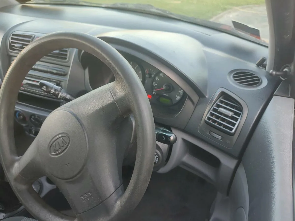 Kia Picanto - Image 2