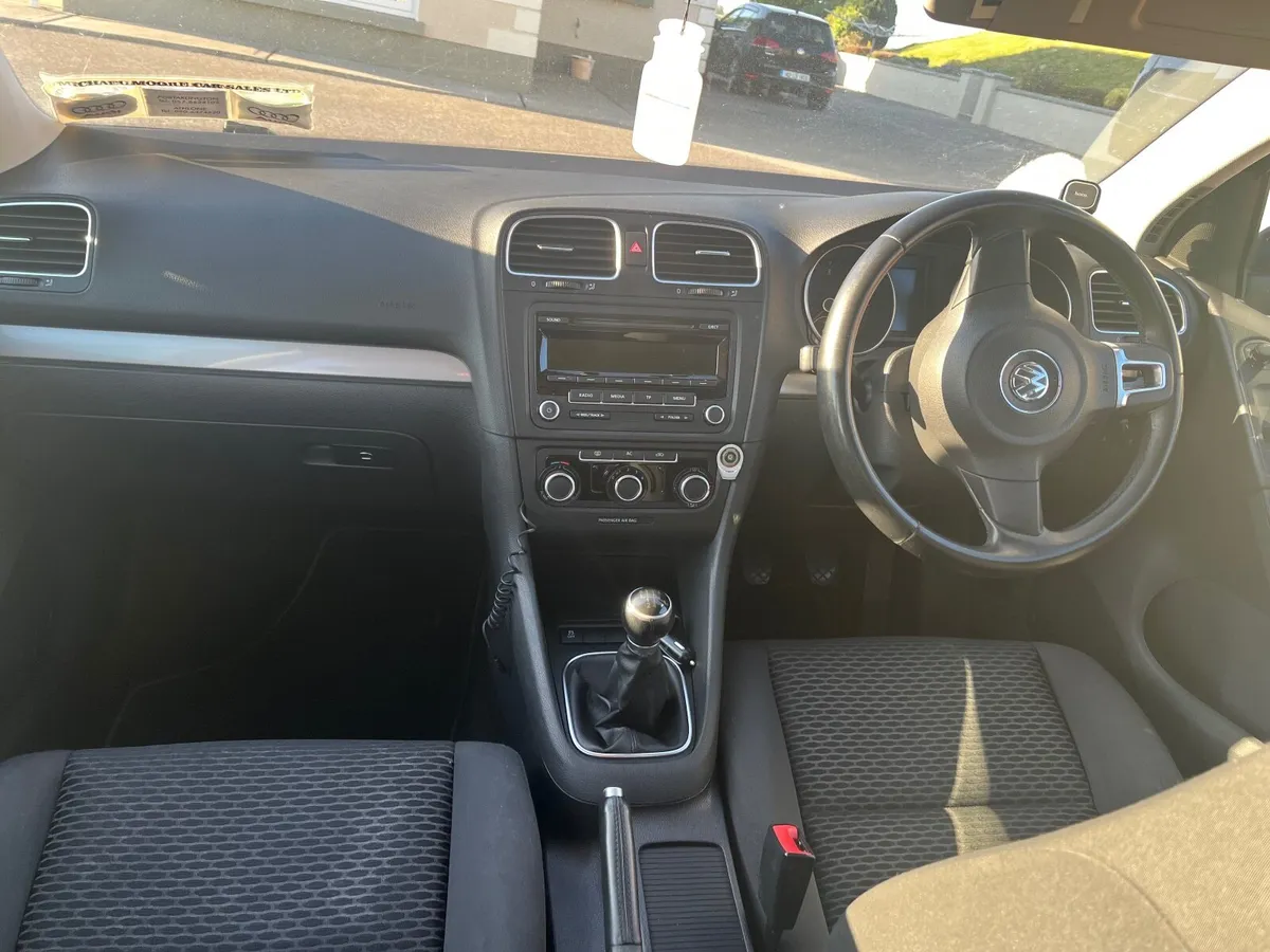 Volkswagen Golf 2012 - Image 3