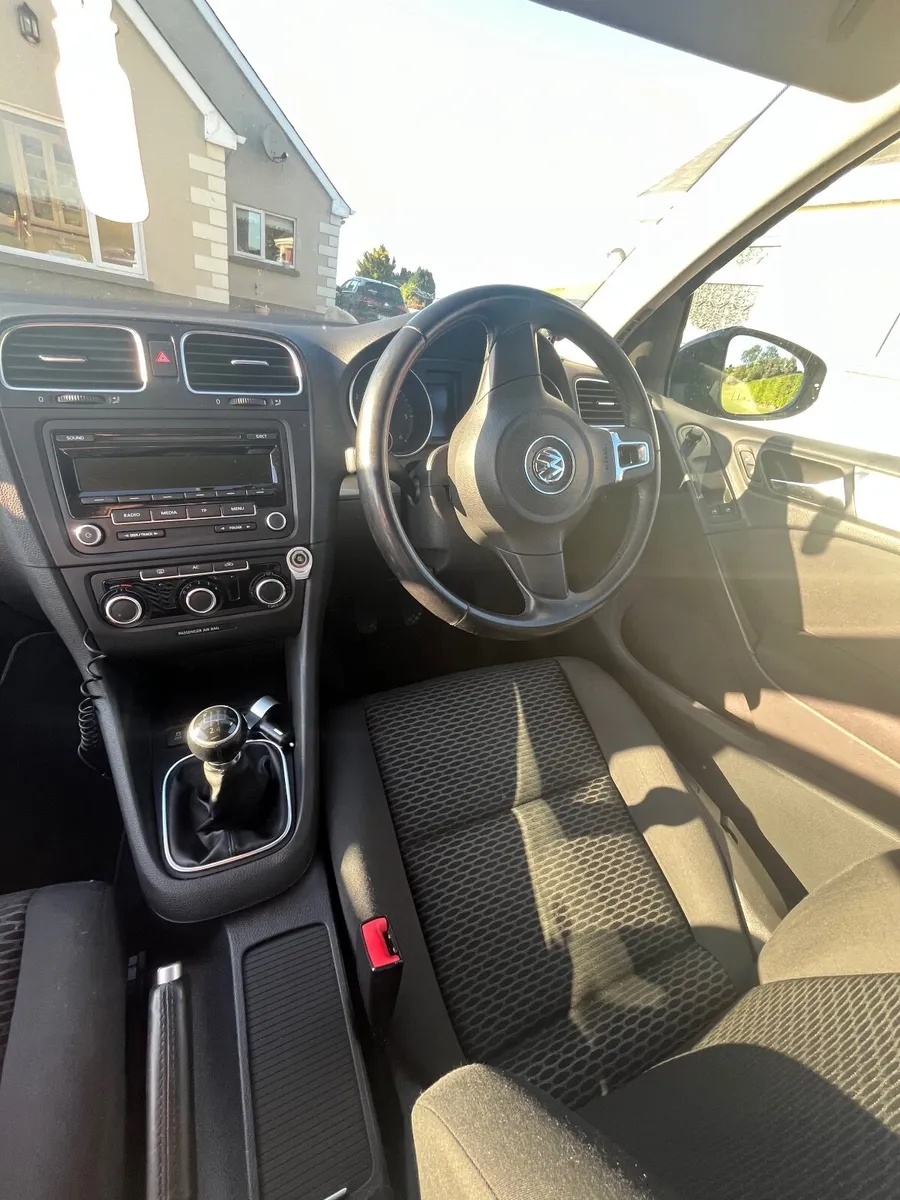 Volkswagen Golf 2012 - Image 4