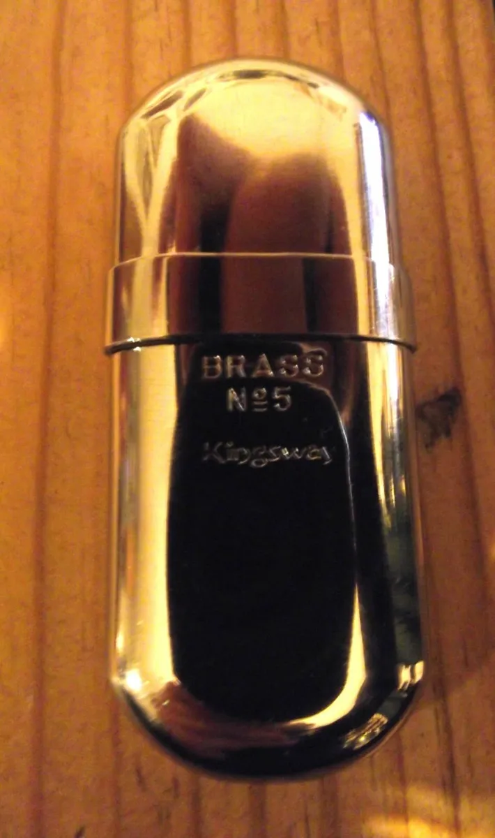 Kingsway No5 Brass Lighter - Image 2