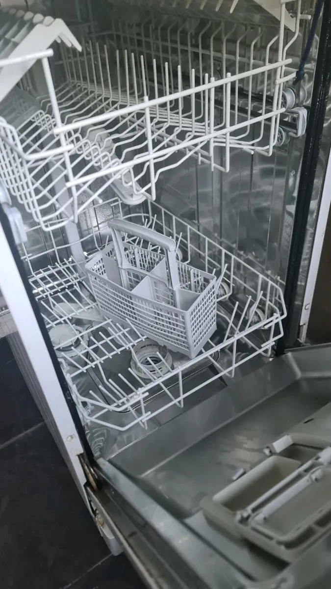 Beko Slimline dishwasher - Image 1