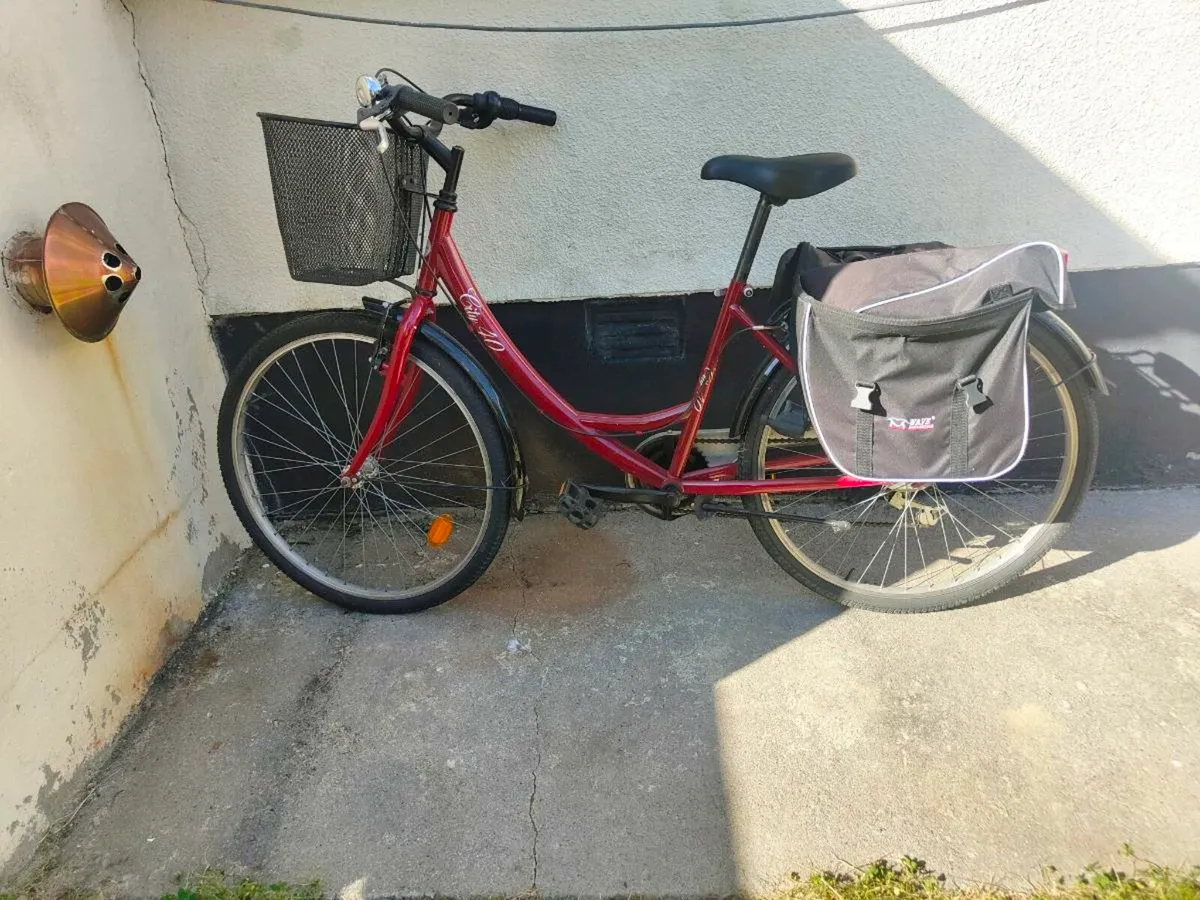 City bike - Image 1