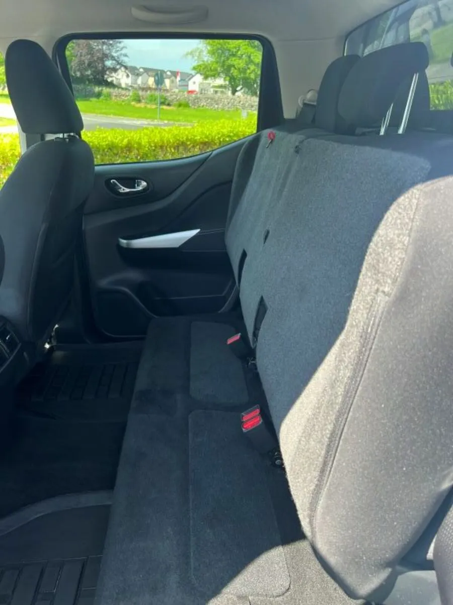 Nissan Navara 2021 with VAT Receipt - Image 4