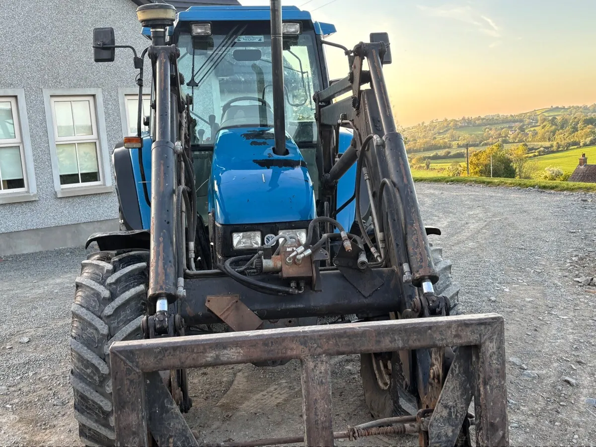 New Holland   TS110 - Image 4