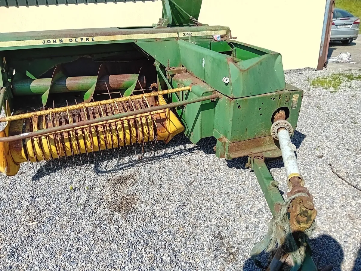 John Deere 342 square baler - Image 3