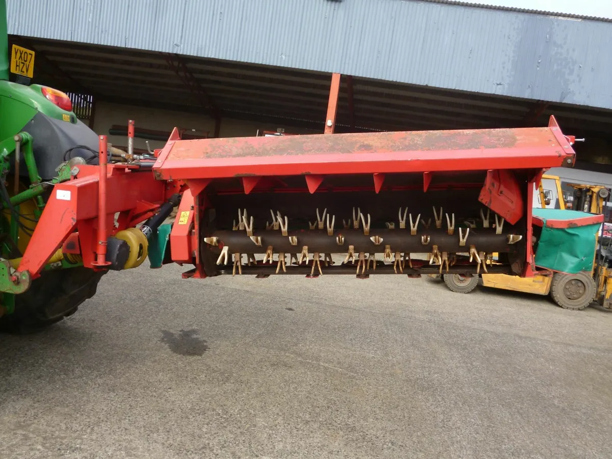 Kverneland Taarup Mounted Mower - Image 2