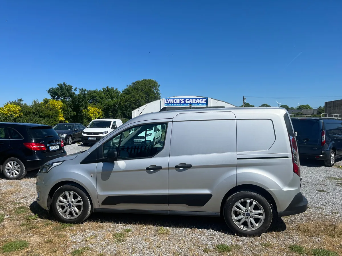 Ford Transit 2021 - Image 2