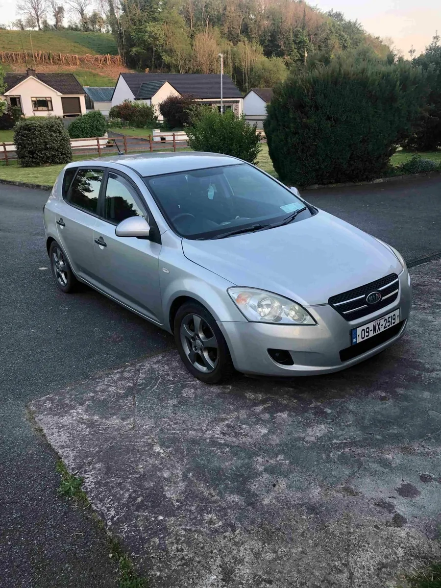 Kia Ceed 2009 1.6D NCT 03/26 - Image 2