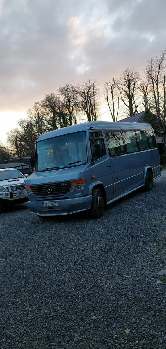 Mercedes Vario 816 - Image 2